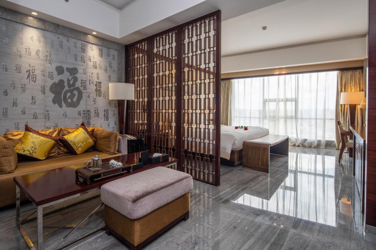 King Royal Hotel 雲浮市 エクステリア 写真