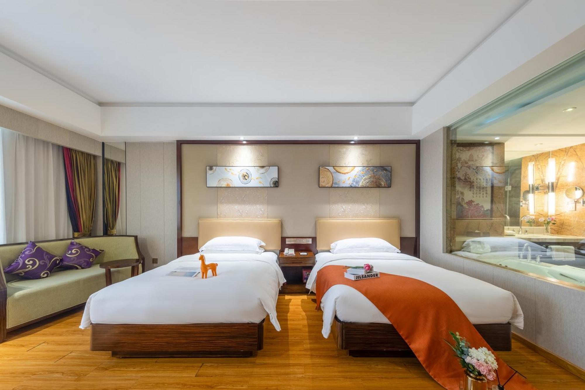 King Royal Hotel 雲浮市 エクステリア 写真